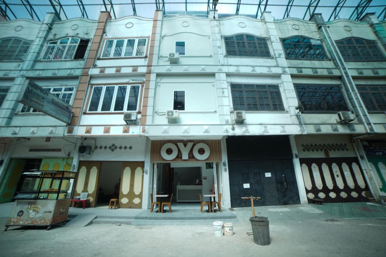 Oyo 90830 Multatuli Hotel Medan